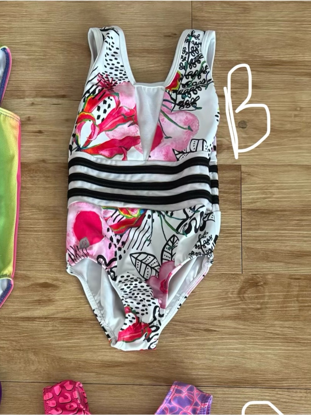 Sylvia P size 4 Leo